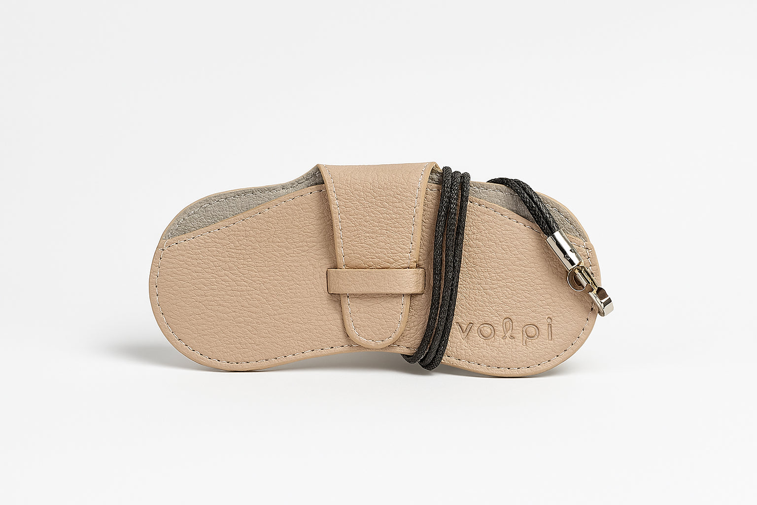 Hanging glasses case